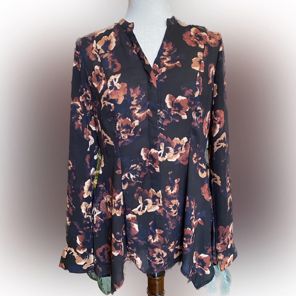 Simply Vera Wang Long Sleeve Button Front & Handkerchief Hem